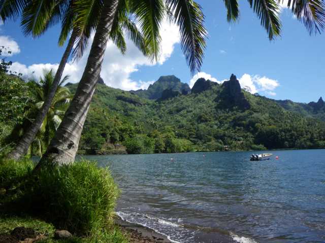 Am Ende der Opunohu Bay